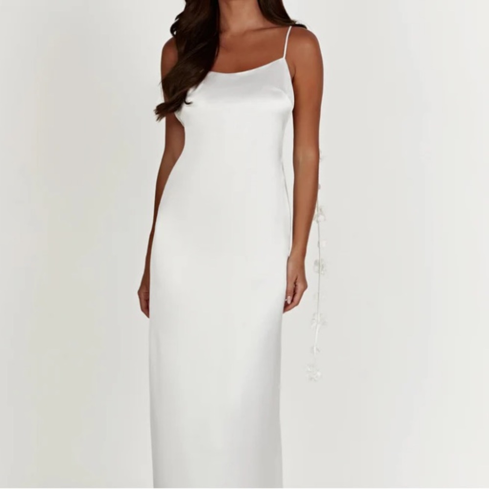 NWT Meshki Elenora White Backless Dress w/ Flower Straps - Picture 3 of 4